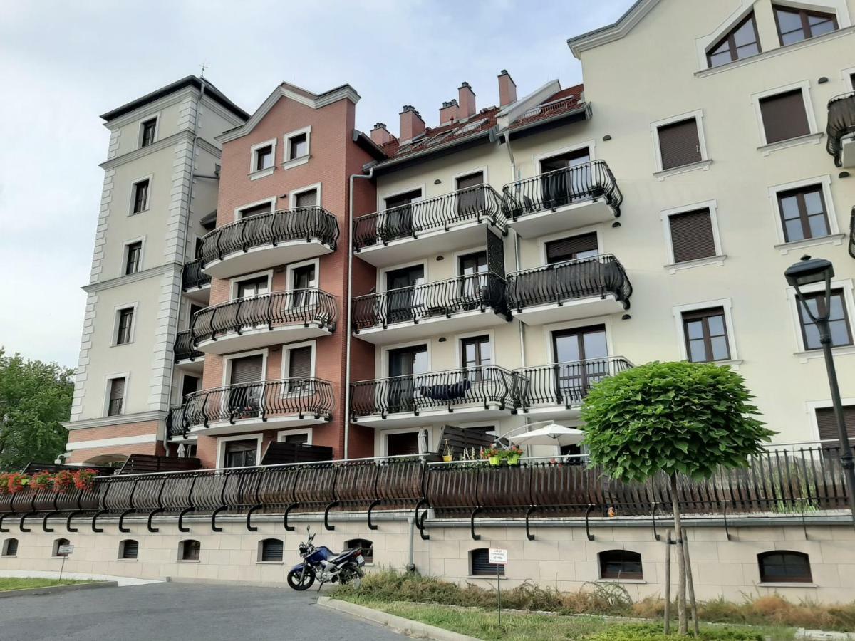 Apartamenty Lubin - Kamieniczka W Centrum Exterior photo